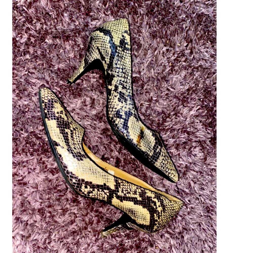 Snake texture heels